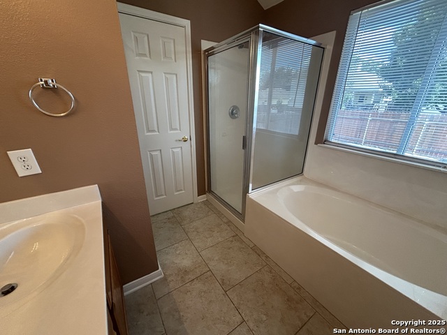 Image 10 of 38 For 3327 Willet Way