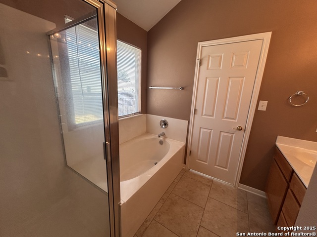 Image 11 of 38 For 3327 Willet Way
