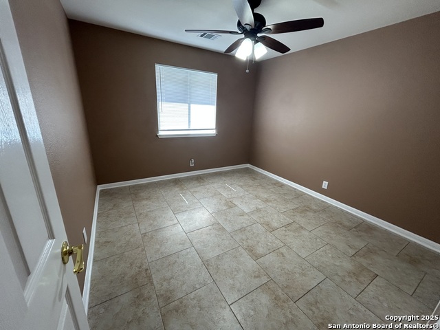 Image 17 of 38 For 3327 Willet Way