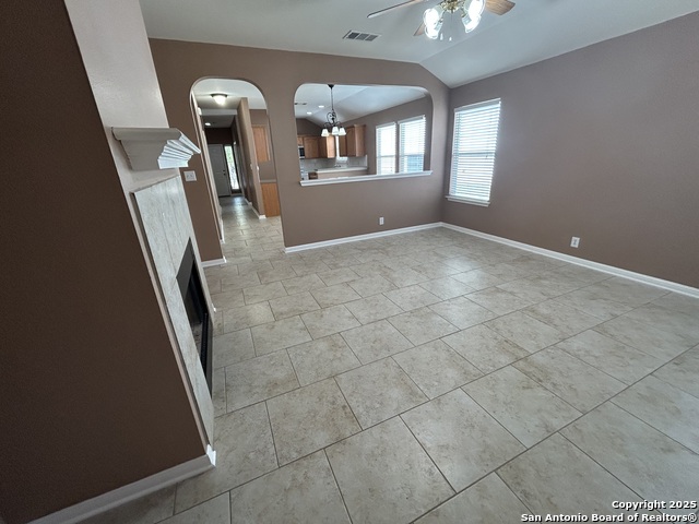 Image 7 of 38 For 3327 Willet Way
