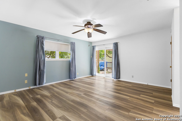 Listing photo id 18 for 10410 Sunflower Ln