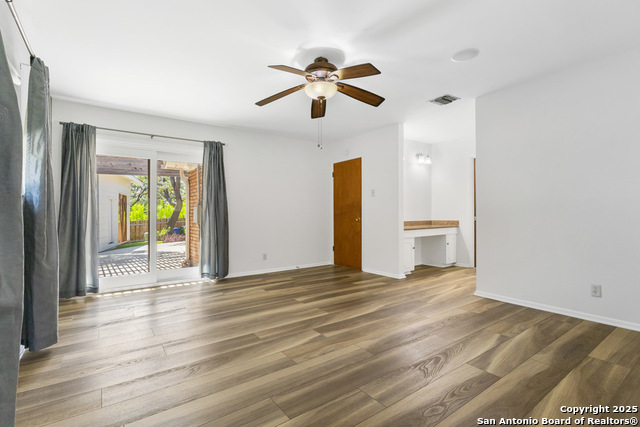 Listing photo id 19 for 10410 Sunflower Ln