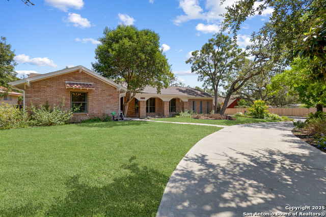 Listing photo id 1 for 10410 Sunflower Ln