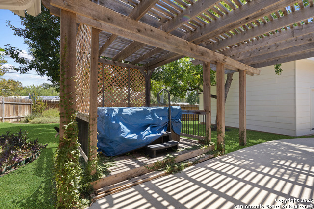 Listing photo id 29 for 10410 Sunflower Ln