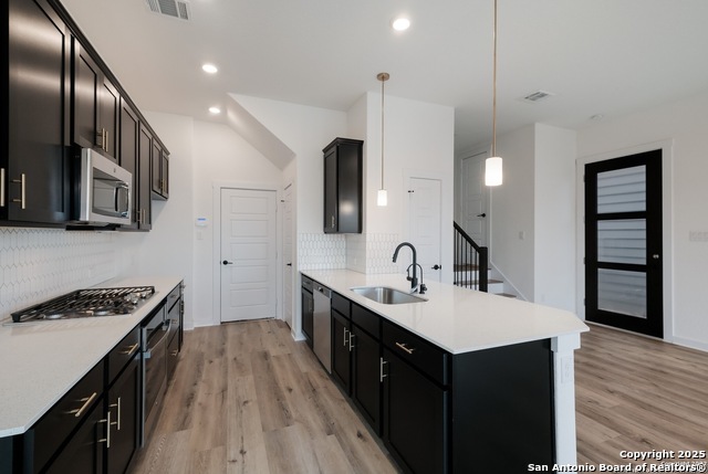 Image 6 of 17 For 5843 Whitby  Unit