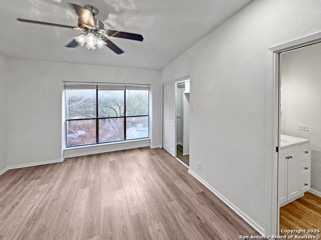 Image 18 of 32 For 8642 Fredericksburg  705-g