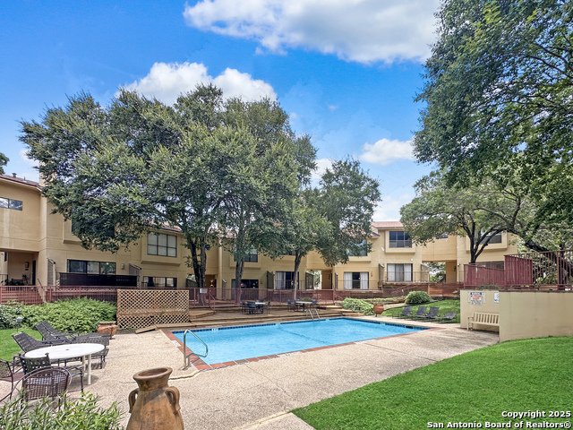 Image 26 of 32 For 8642 Fredericksburg  705-g