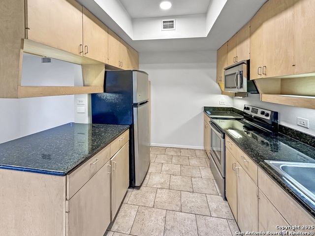 Image 8 of 32 For 8642 Fredericksburg  705-g