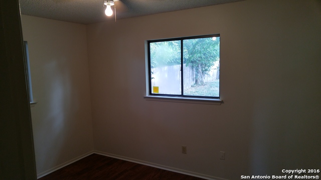 Image 10 of 11 For 742 Rosewood  742