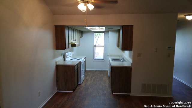 Image 11 of 11 For 742 Rosewood  742