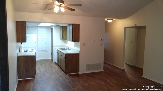 Image 3 of 11 For 742 Rosewood  742