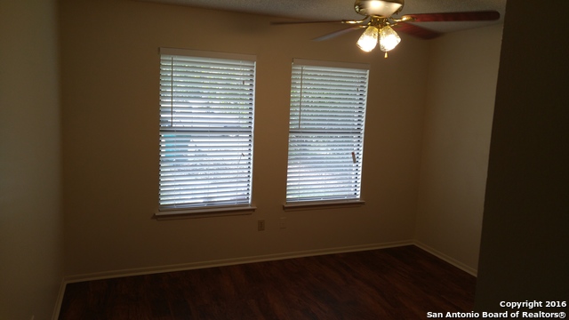 Image 4 of 11 For 742 Rosewood  742