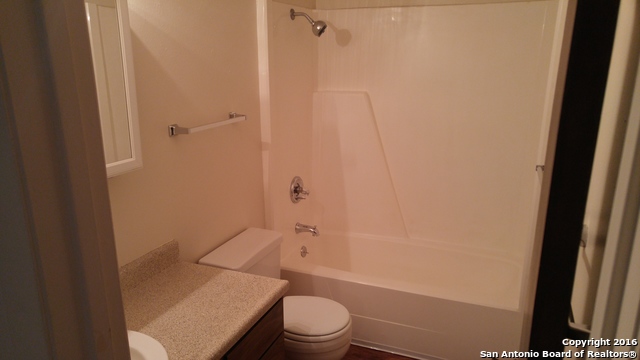 Image 6 of 11 For 742 Rosewood  742