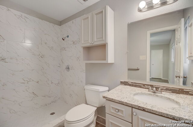 Image 20 of 25 For 13614 Larkbrook St