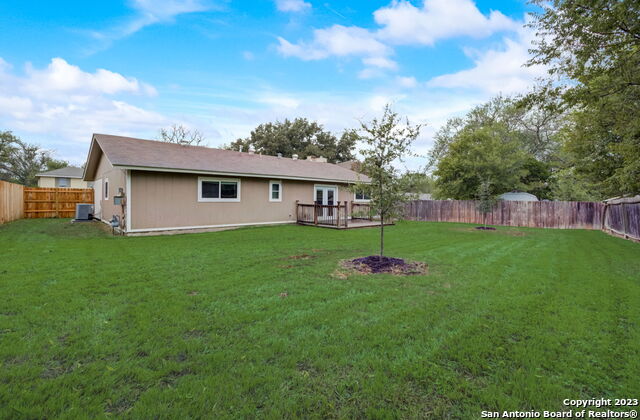 Image 22 of 25 For 13614 Larkbrook St