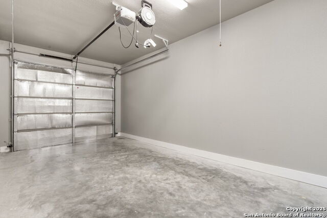 Image 15 of 16 For 152 Navarro  3b