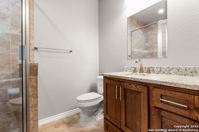 Image 8 of 16 For 152 Navarro  3b