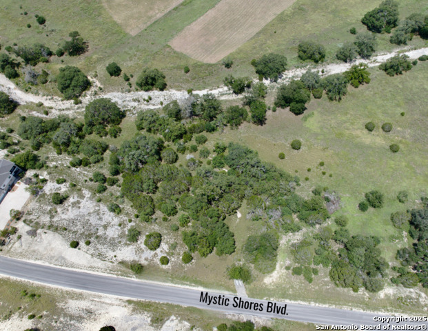 Image 3 of 10 For 701 Mystic Shores Blvd