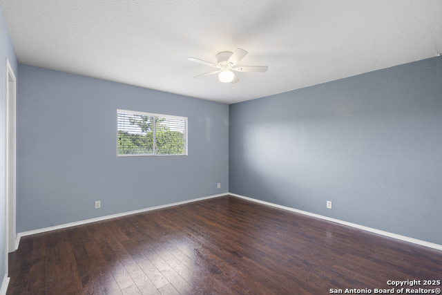 Image 14 of 28 For 13102 Oxford Bend