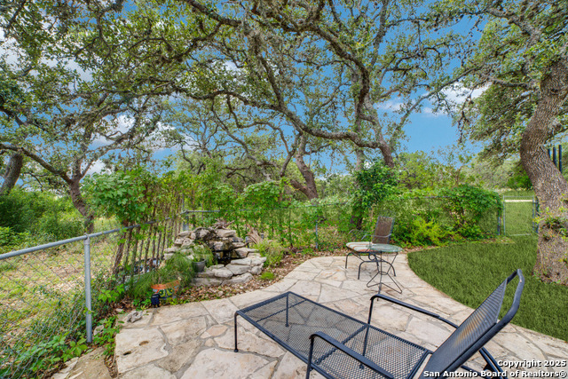 Listing photo id 21 for 20892 Bluehill Pass
