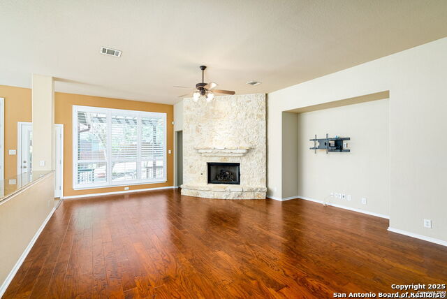 Image 11 of 47 For 8603 Artesia Gap