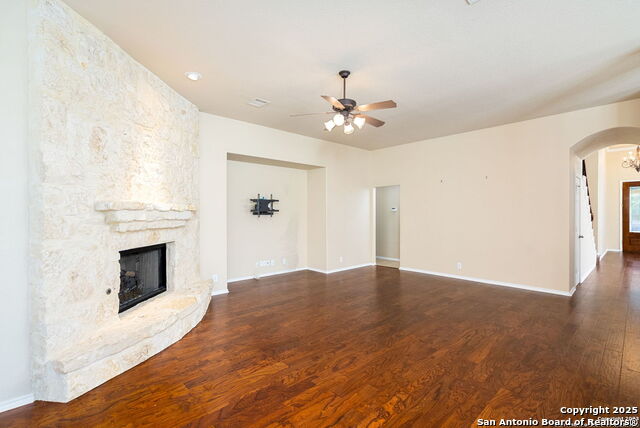 Image 12 of 47 For 8603 Artesia Gap