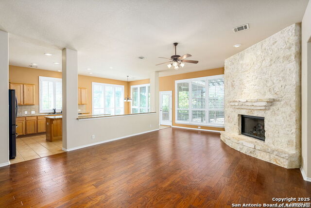 Image 13 of 47 For 8603 Artesia Gap