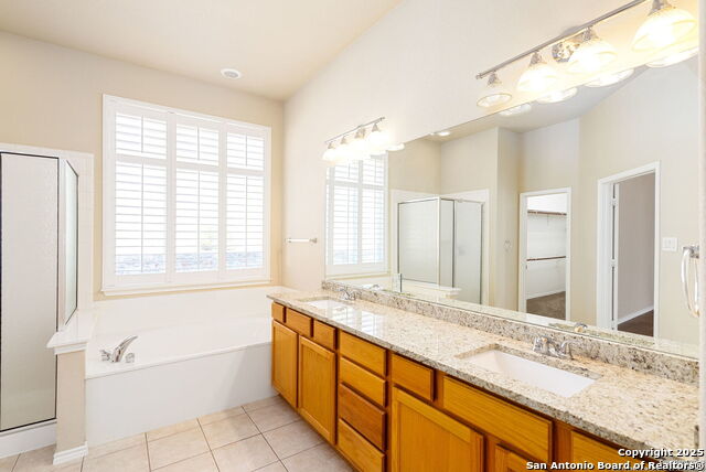 Image 21 of 47 For 8603 Artesia Gap