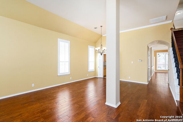 Image 5 of 47 For 8603 Artesia Gap
