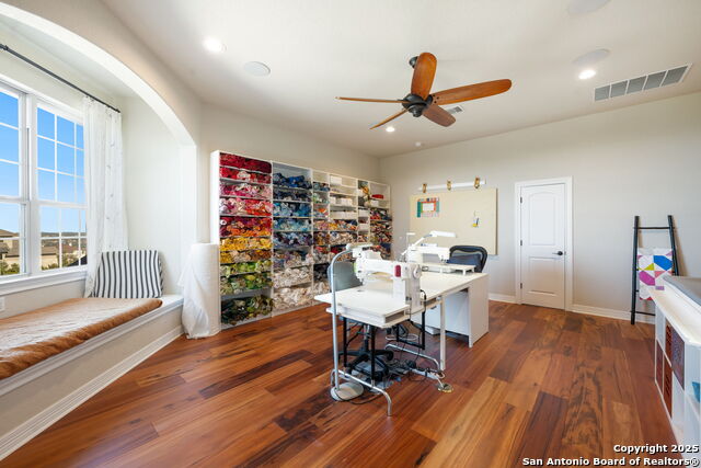 Image 18 of 52 For 8206 Winecup Hill