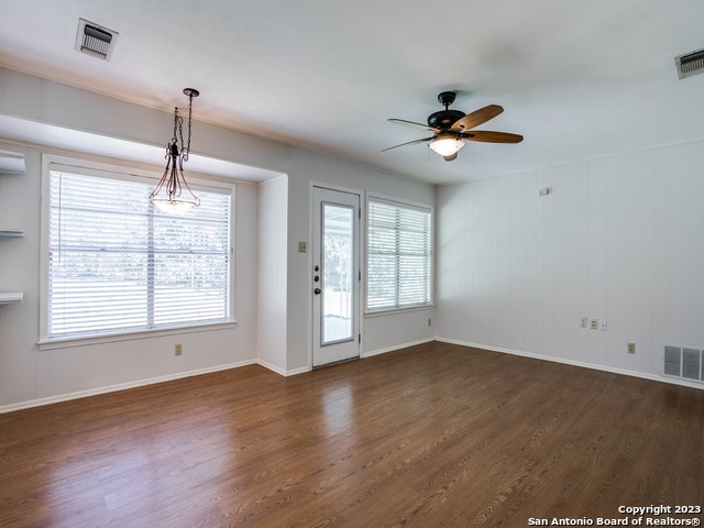 Image 11 of 24 For 3011 Sir Phillip Dr