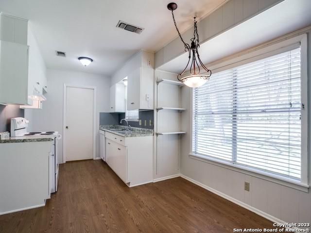 Image 12 of 24 For 3011 Sir Phillip Dr