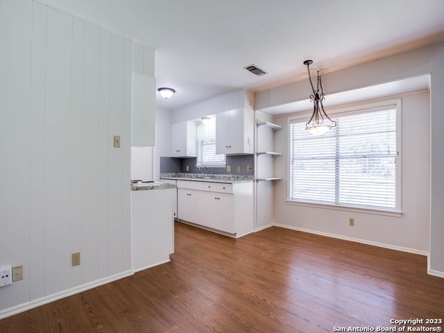 Image 15 of 24 For 3011 Sir Phillip Dr