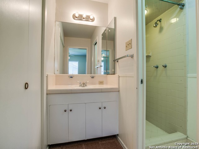 Image 21 of 24 For 3011 Sir Phillip Dr