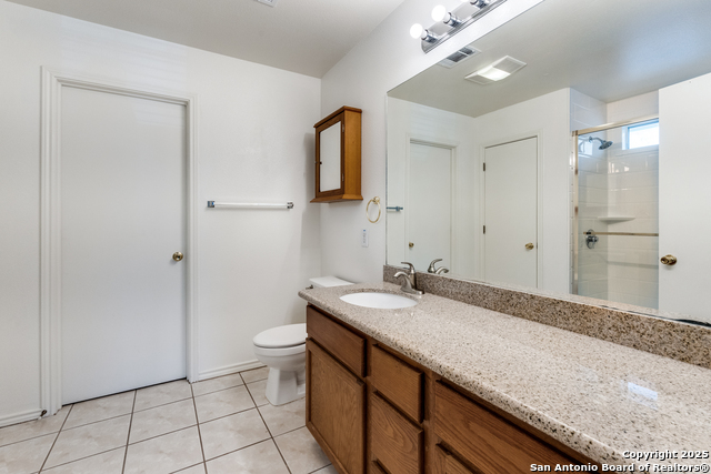 Image 10 of 12 For 5007 Crestwood Hill