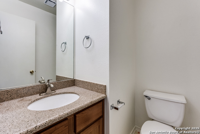 Image 11 of 12 For 5007 Crestwood Hill