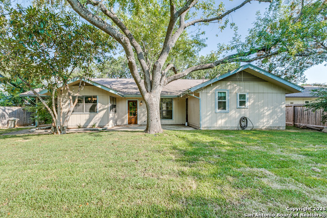 Image 21 of 25 For 15510 Creekside