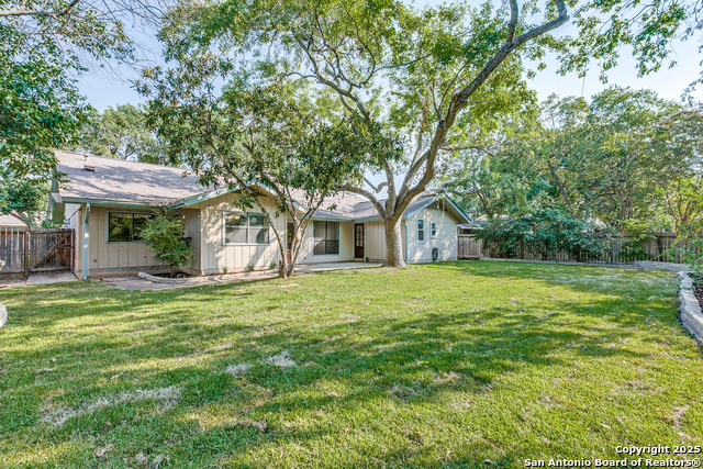 Image 22 of 25 For 15510 Creekside
