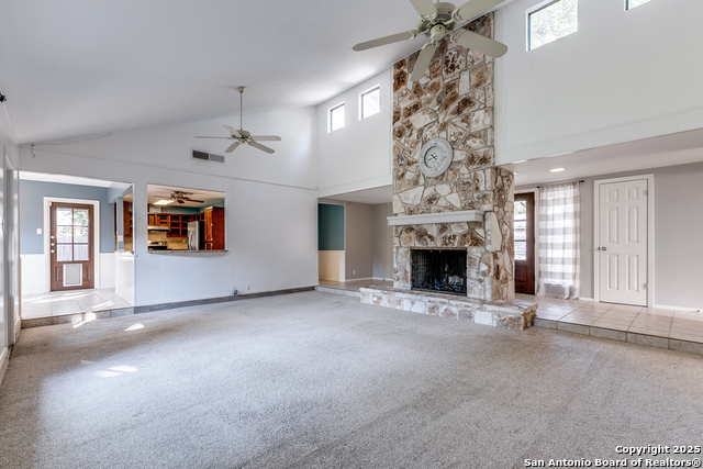 Image 5 of 25 For 15510 Creekside