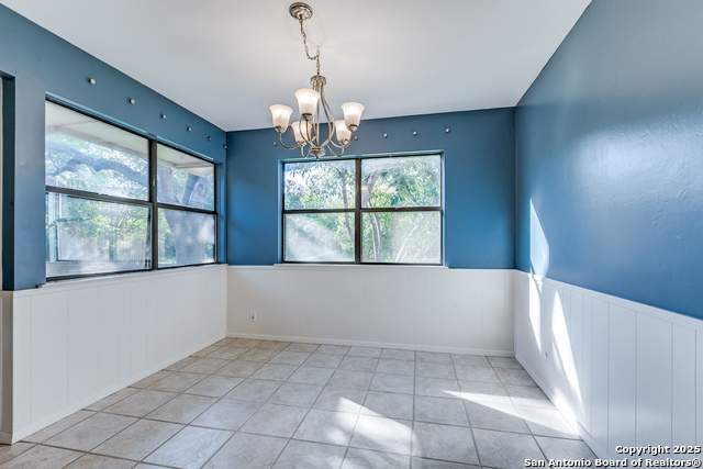 Image 7 of 25 For 15510 Creekside