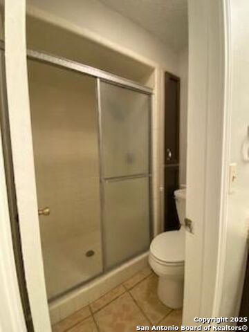 Listing photo id 12 for 9307 Woodheather St