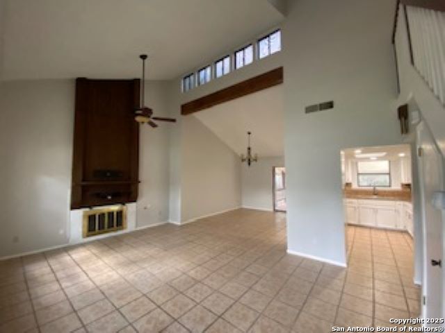 Listing photo id 3 for 9307 Woodheather St
