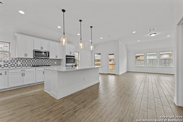 Image 6 of 25 For 2159 Oak Run Parkway