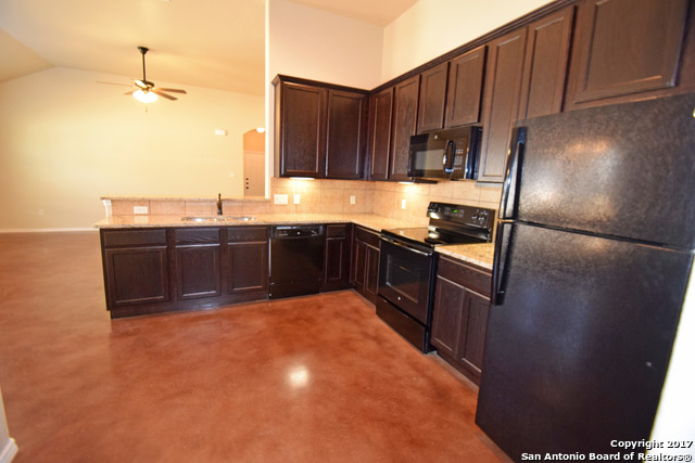 Image 8 of 18 For 150 Joanne Cove