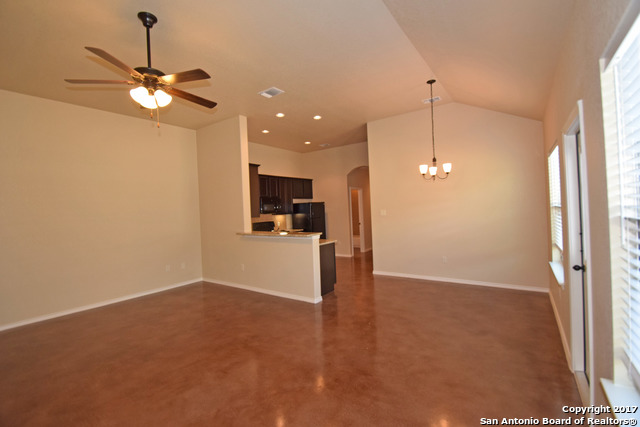 Image 9 of 18 For 150 Joanne Cove