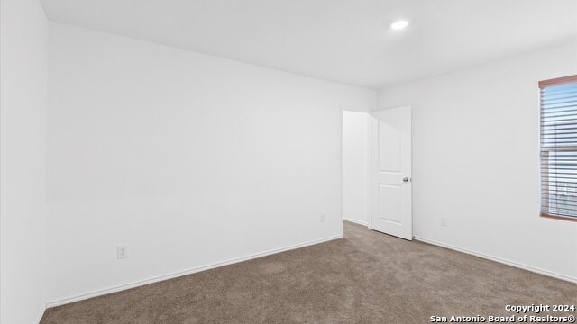 Image 13 of 17 For 5315 Hornbeck