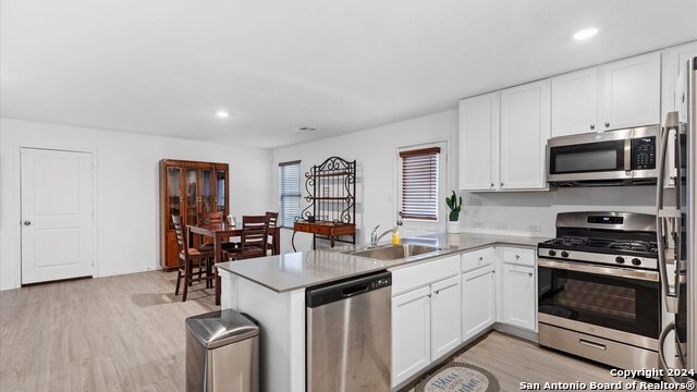 Image 6 of 17 For 5315 Hornbeck