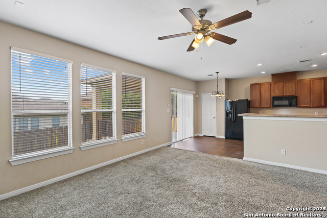 Image 10 of 42 For 156 Springtree Bluff