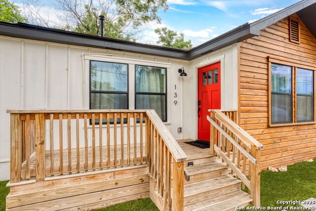 Image 9 of 32 For 139 Valdez