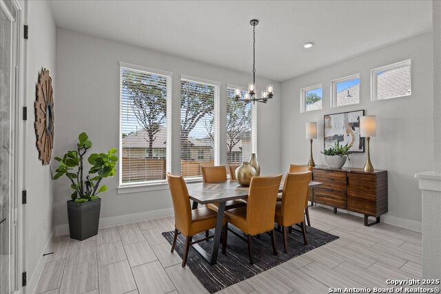 Image 15 of 21 For 421 Canyon Live Oak